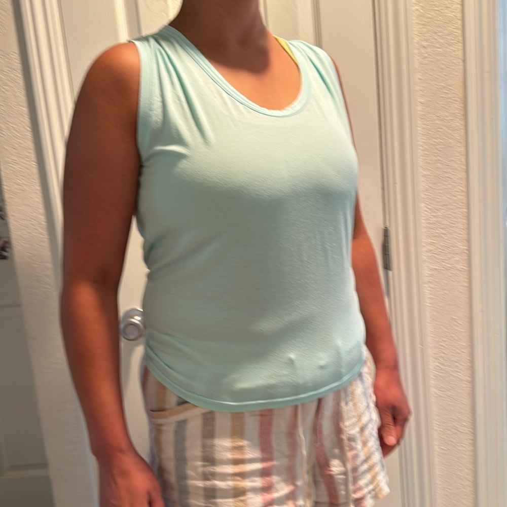 Columbia teal wrap tank in Med